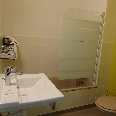 Castel Hotel Neuves-Maisons