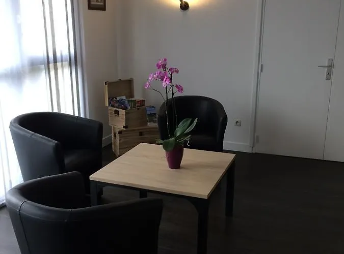 Castel 2* Neuves-Maisons