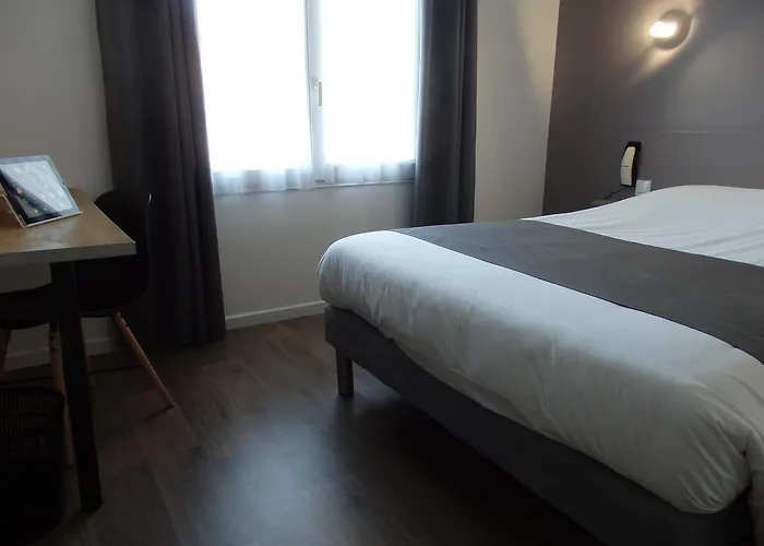 Castel Hotel Neuves-Maisons